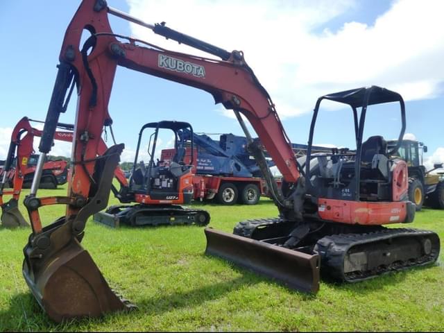 Image of Kubota U55-4 equipment image 1