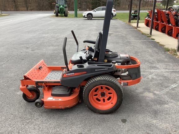 Main image Kubota Z122E