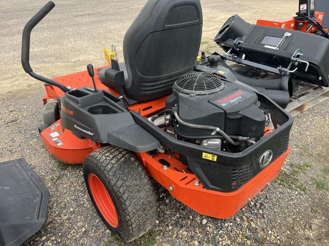Image of Kubota Z122R equipment image 4