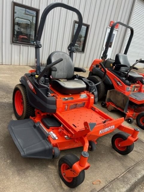 2017 Kubota Z411KW Equipment Image0