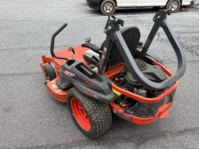 Image of Kubota Z411KW-48 equipment image 3