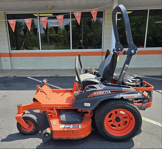 Image of Kubota Z421 equipment image 1