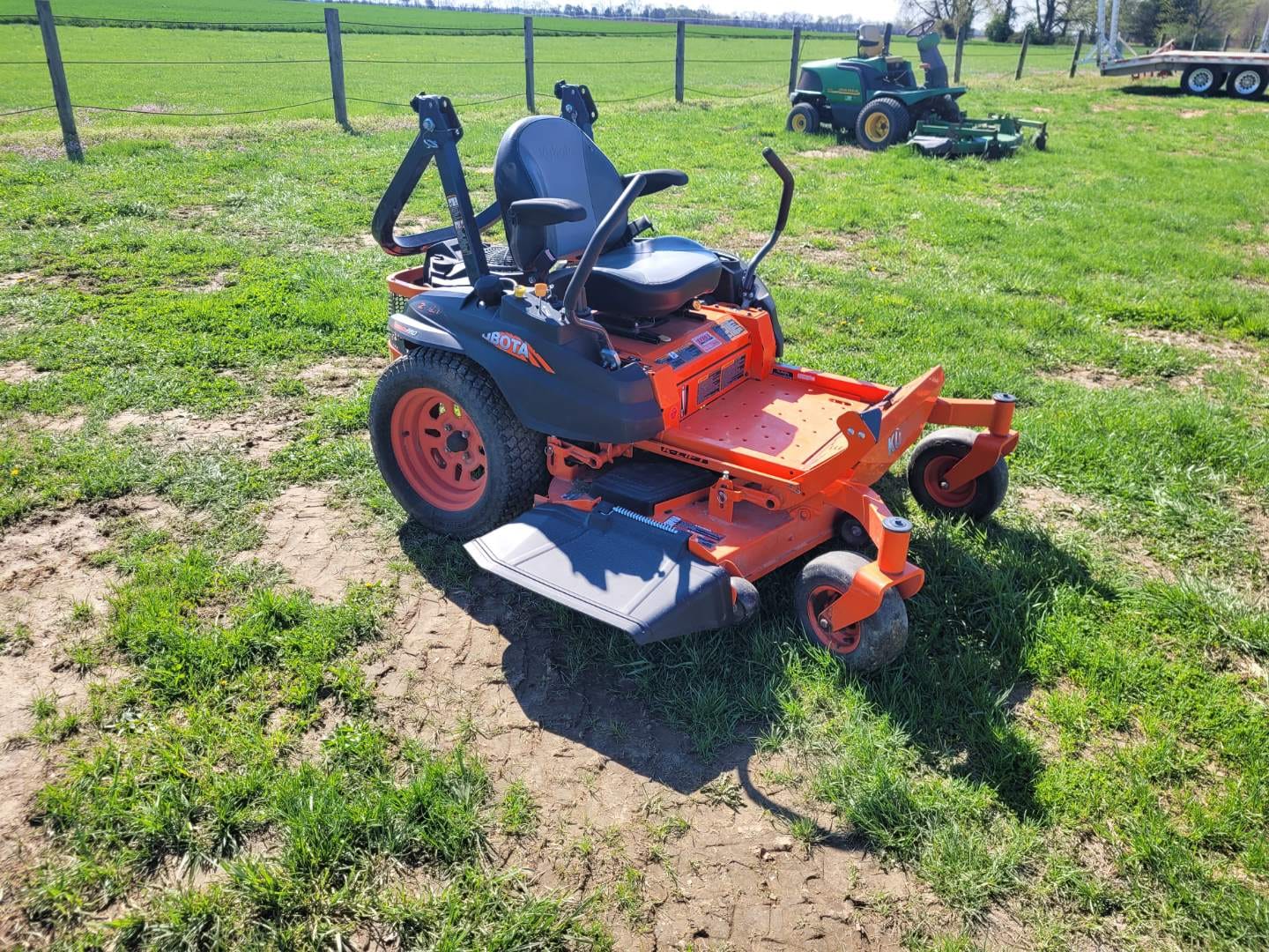 2017 Kubota Z421KW-54 Equipment Image0