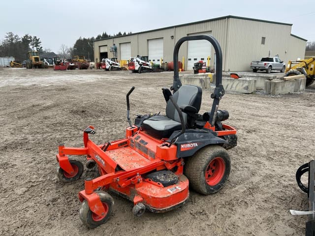 Image of Kubota Z724 equipment image 3