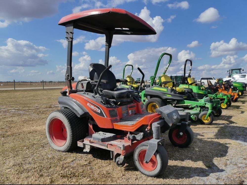 2017 Kubota ZD1211 Equipment Image0