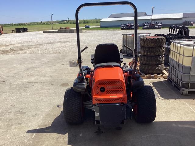 Image of Kubota ZD1211-60 equipment image 3