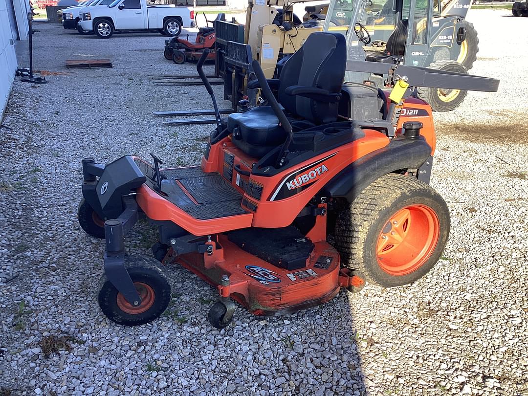 Image of Kubota ZD1211-60 Primary Image