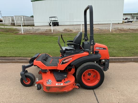 Image of Kubota ZD1211 equipment image 1