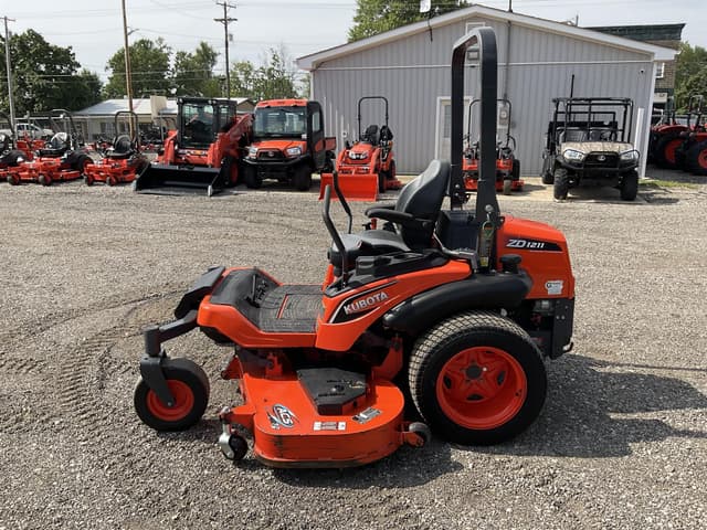 Image of Kubota ZD1211 equipment image 1