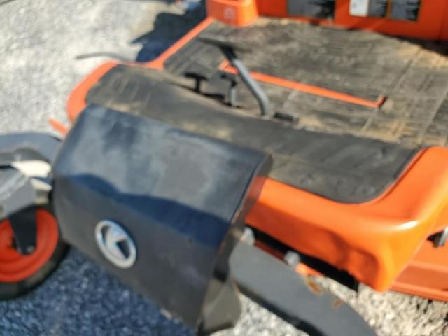 Image of Kubota ZD1511LF equipment image 4