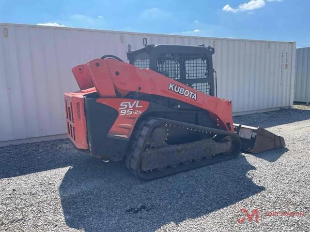 Image of Kubota SVL95-2S equipment image 2