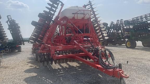 Image of Kuhn Krause Excelerator 8005 equipment image 1