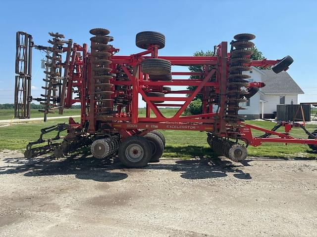 Image of Kuhn Krause Excelerator 8005 equipment image 2