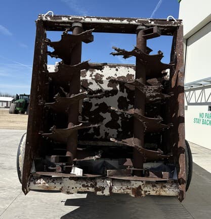 Image of Kuhn Knight 2054 equipment image 3