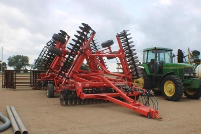 Image of Kuhn Krause Excelerator 8005 equipment image 1