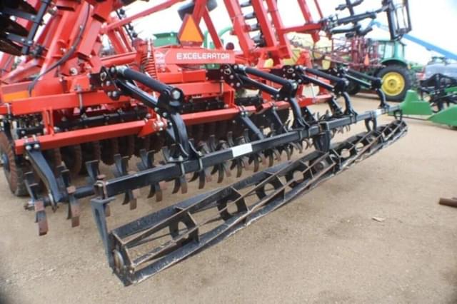 Image of Kuhn Krause Excelerator 8005 equipment image 4