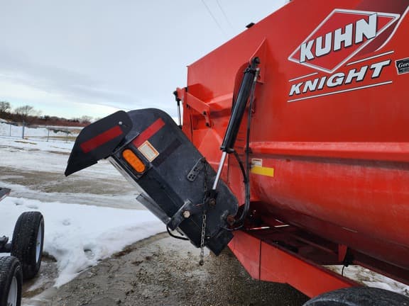 Image of Kuhn Knight RA136 equipment image 4