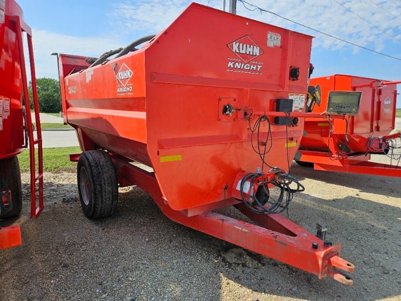 Main image Kuhn Knight RA136
