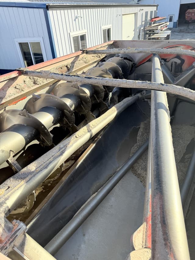 Image of Kuhn Knight RA142 equipment image 3