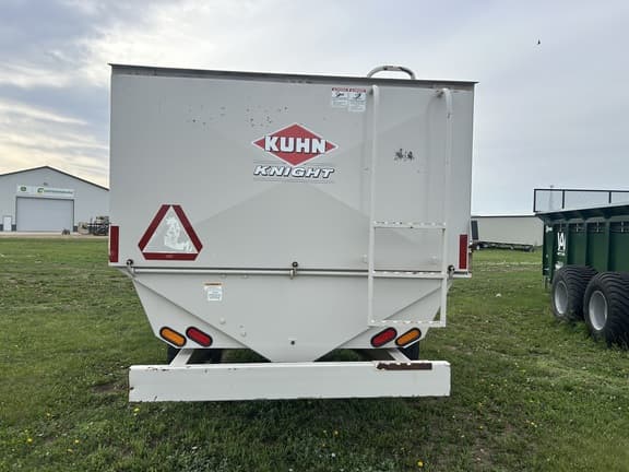 Image of Kuhn Knight RC250 equipment image 4
