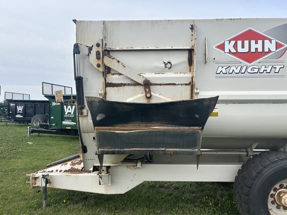 Image of Kuhn Knight RC250 equipment image 2