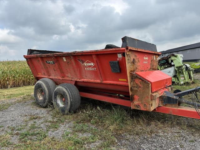 Image of Kuhn Knight SL124 equipment image 1