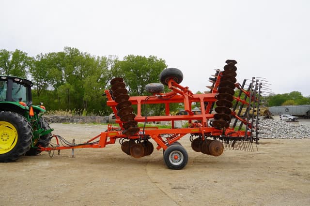 Image of Kuhn Krause 7300 equipment image 1