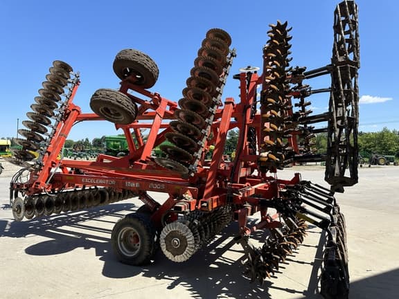 Image of Kuhn Krause Excelerator 8005 equipment image 4