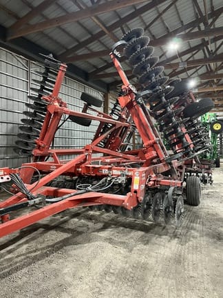 2017 Kuhn Krause Excelerator 8005 Equipment Image0