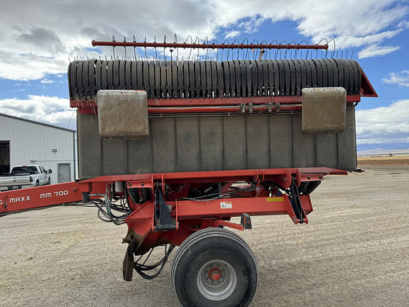 Image of Kuhn Merge-Maxx MM700 equipment image 1