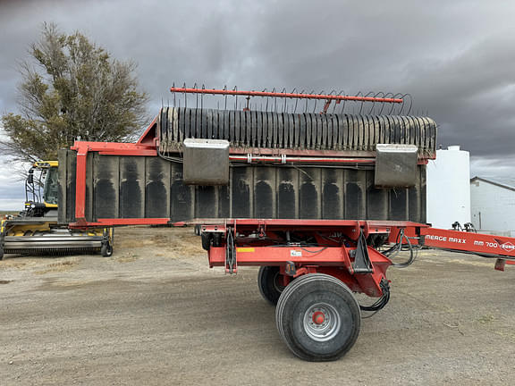 Image of Kuhn Merge-Maxx MM700 equipment image 3