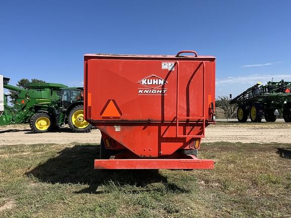 Image of Kuhn Knight RA142 equipment image 3