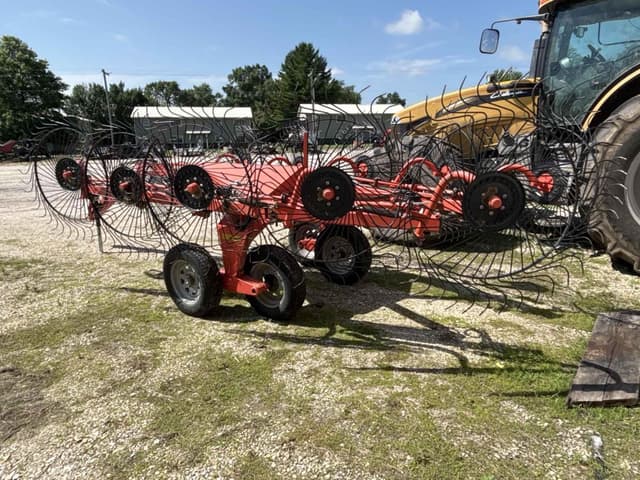 Image of Kuhn SR300 equipment image 4