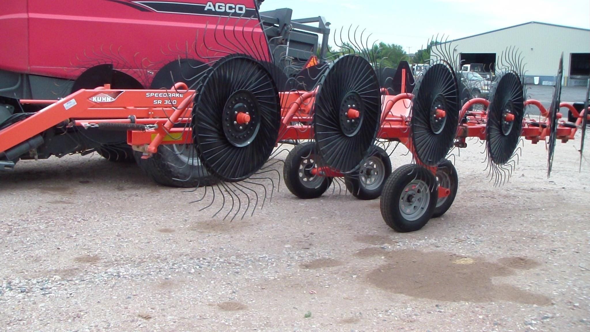 2017 Kuhn SR314 Equipment Image0