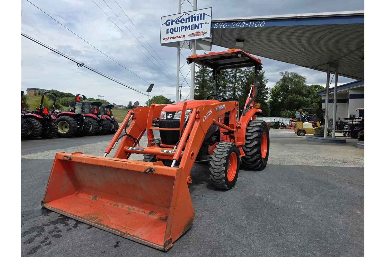 2017 Kubota L3901D Equipment Image0