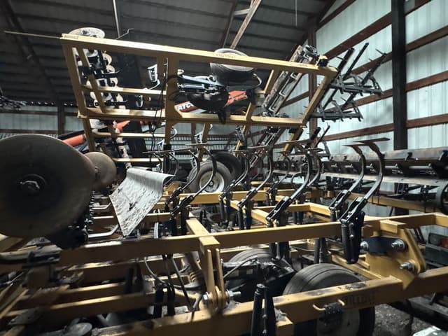 Image of Landoll 876 equipment image 3