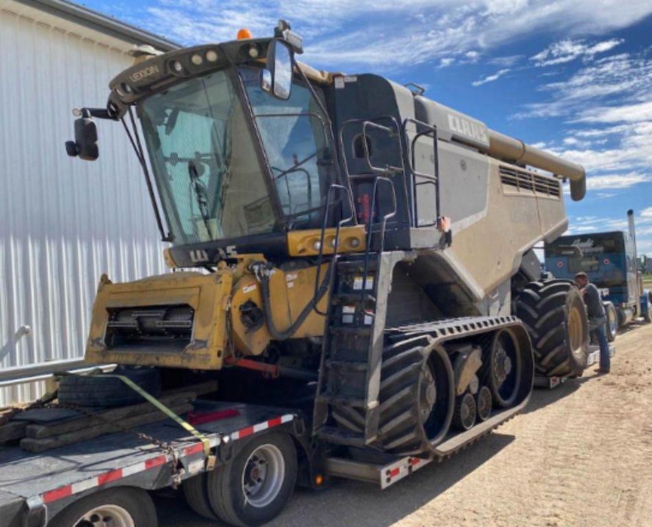 Main image CLAAS LEXION 740TT 0