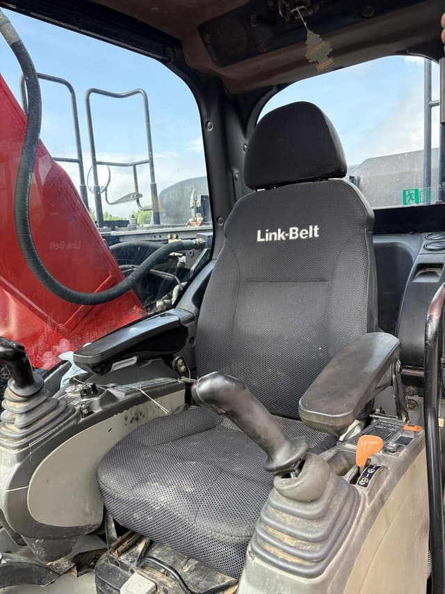 Image of Link-Belt 300X4 equipment image 2