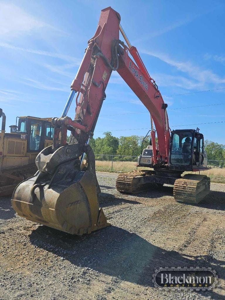 2017 Link-Belt 300X4 Equipment Image0