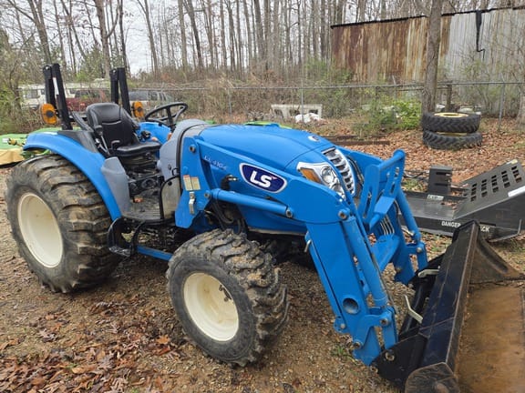 2017 LS XR4145 Equipment Image0