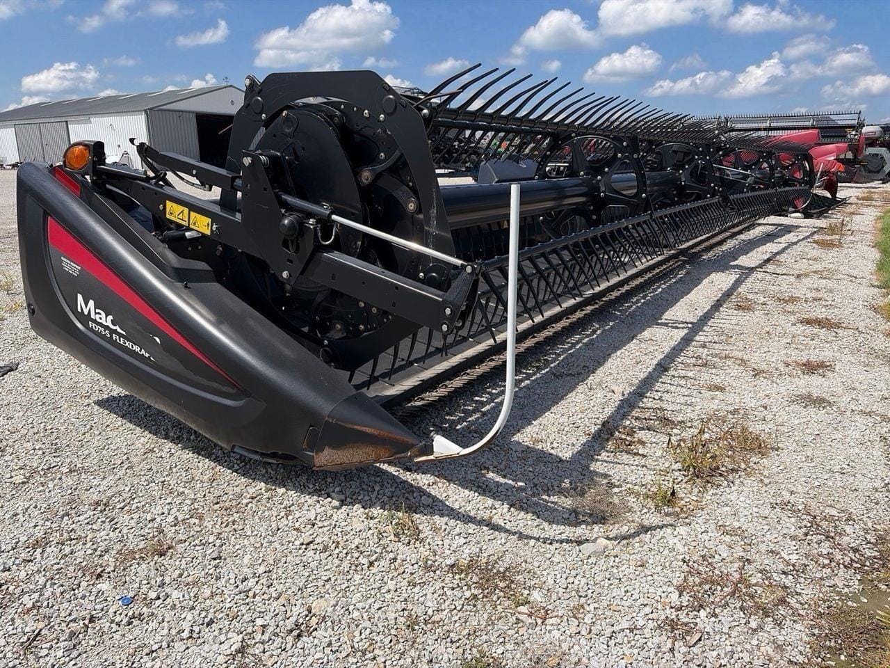 2017 MacDon FD75 Equipment Image0