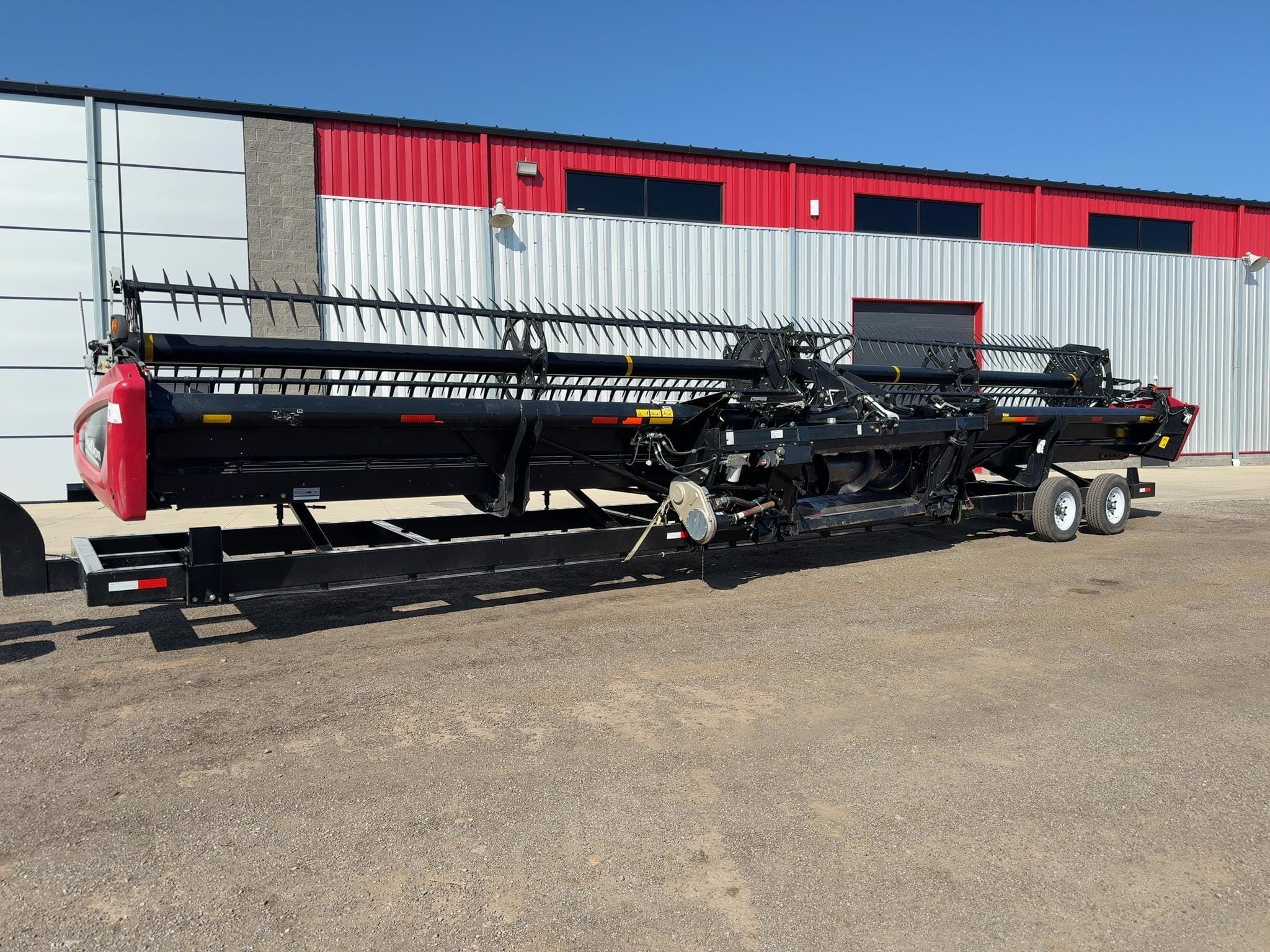 2017 MacDon FD75 Equipment Image0