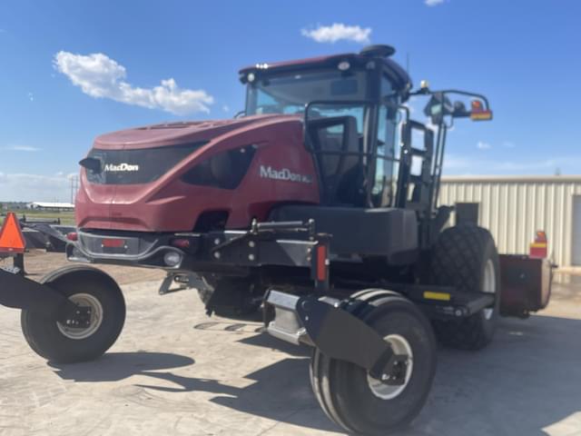 Image of MacDon M1240 equipment image 2