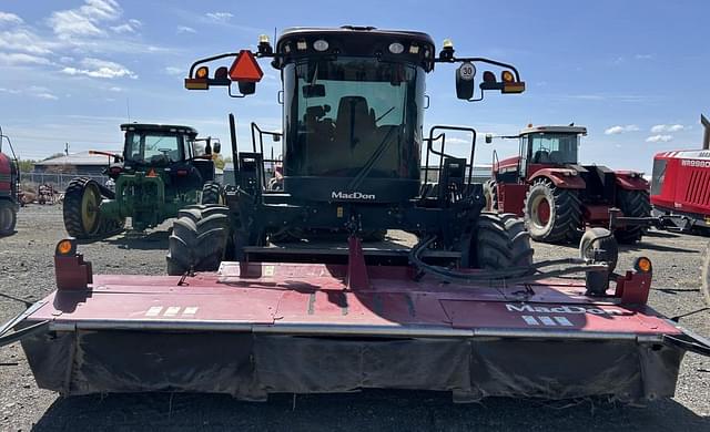 Image of MacDon M1240 equipment image 1
