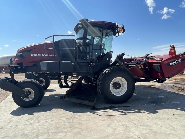 Image of MacDon M1240 equipment image 2