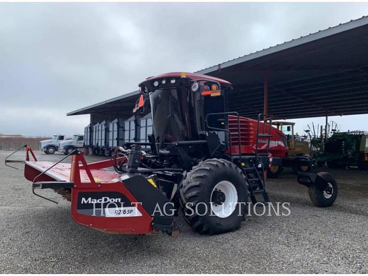 2017 MacDon M1240 Equipment Image0