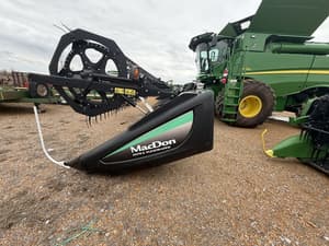 2017 MacDon FD75 Image