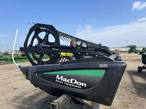 2017 MacDon FD75S Image