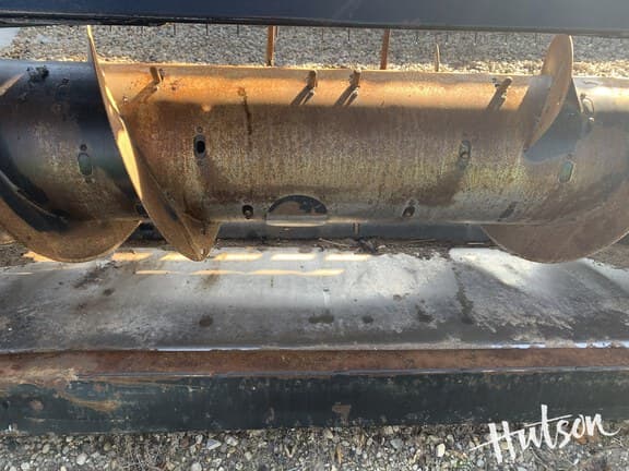 Image of MacDon FD75 equipment image 4