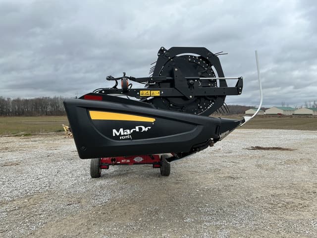 Image of MacDon FD75D equipment image 1